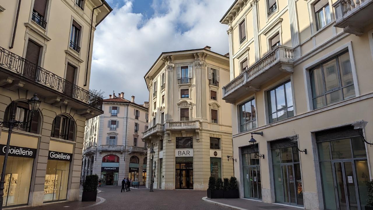 I negozi di Vercelli ti aspettano